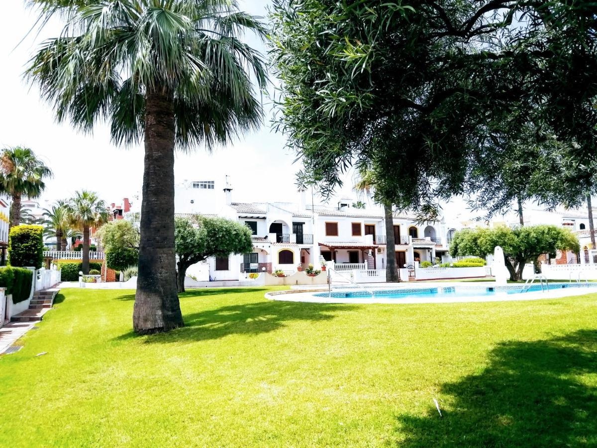Bungalow De Vacaciones Torrevieja Kültér fotó